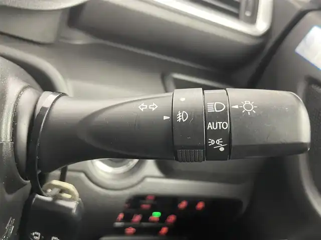 スズキ ソリオ バンディット HV MV 埼玉県 2021(令3)年 4.9万km プレミアムシルバーメタリック/ブラック2トーンルーフ 純正９インチナビ　全方位モニター　ＨＵＤ　セーフティサポート　レーダークルーズコントロール　ビルトインＥＴＣ　シートヒーター　純正アルミホイール　オートライト　ＬＥＤヘッドライト　地デジフルセグ
