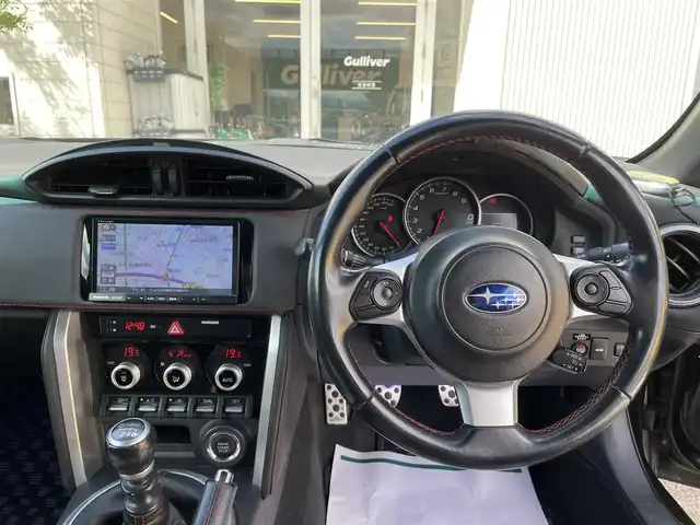 スバル ＢＲＺ S 石川県 2016(平28)年 8.4万km ダークグレーメタリック 6MT/社外メモリーナビ/社外CD/DVD/フルセグTV/LEDヘッドライト/ETC/ドライブレコーダー/純正アルミホイール/スマートキー/プッシュスタート/電動ミラー/クルーズコントロール/オートライト/クルーズコントロール