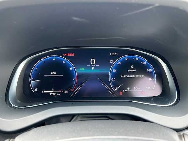 トヨタ ハリアー Z 三重県 2023(令5)年 1.3万km プラチナホワイトパールマイカ メーカーオプション/・調光パノラマルーフ/・パノラミックビューモニター/セーフティセンス/・プリクラッシュセーフティ/・レーントレーシングアシスト/・レーダークルーズコントロール/・アダプティブハイビームアシスト/・ロードサインアシスト/・カーブ速度抑制機能/・ドライバー異常時対応システム/・横断歩行者検知機能/・低速時加速抑制機能/・緊急時操舵支援/ブラインドスポットモニター/パーキングサポートブレーキ/モデリスタエアロ/JBLプレミアムサウンドシステム/純正12.3型ナビ/フルセグTV/【Bluetooth/USB/Miracast】/ビルトインETC2.0/カラーヘッドアップディスプレイ/パワーバックドア/ハーフレザーシート/D席パワーシート/オートライト/プロジェクター式LEDヘッドランプ/デイタイムランニングランプ/LEDフロントフォグランプ/225/55R純正19インチAW/プッシュスタート/スマートキー/スペアキー/フロアマット