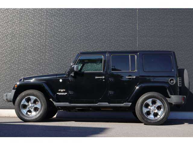 クライスラー・ジープ ジープ ラングラー アンリミテッド サハラ 大分県 2016(平28)年 6.1万km 黒 当店買取車両/保証書/クルーズコントロール/社外ナビ（CN-RE03D）/地デジ/Bluetooth/アルパインサウンド/サイドカメラ/社外ＬＥＤヘッドライト/オートライト/Ｆ／Ｒフォグ/純正フロアマット/純正１８インチＡＷ/社外ドライブレコーダー前後（ZDR045WL）/ＥＴＣ