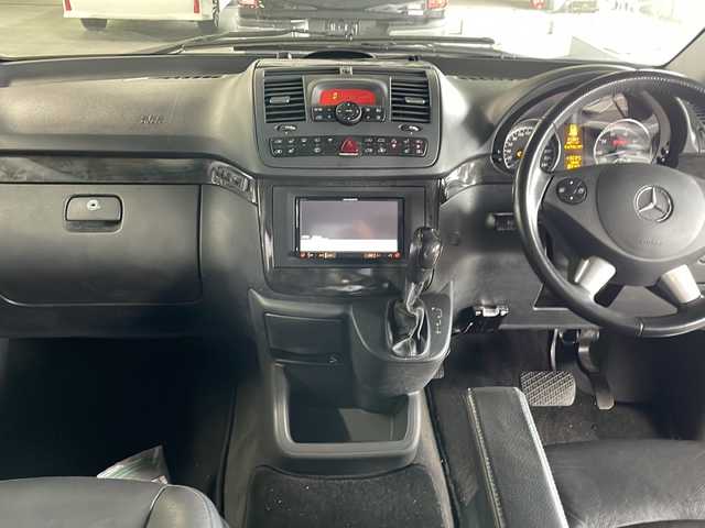 メルセデス・ベンツ Ｖ３５０ アンビエンテ 沖縄県 2008(平20)年 10.1万km 白 禁煙車/社外ナビ/サンルーフ/両側パワースライド/純正アルミ/ETC/レザーシート