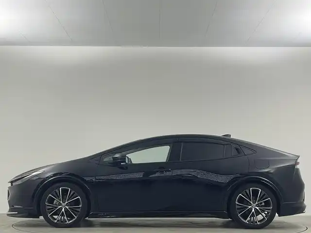 トヨタ プリウス Z 埼玉県 2023(令5)年 1.8万km アティチュードブラックマイカ フルモデリスタ 全方位 液晶ミラー BSM ETC シートヒーター ベンチレーション レザーシート レーダークルーズコントロール スペアキー 電動リアゲート コーナーセンサー パワーシート