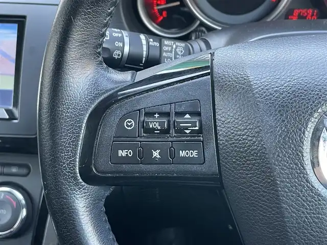 マツダ アテンザ スポーツワゴン 25EX 静岡県 2012(平24)年 8.8万km ブラック 社外ナビ　（C9P9）/地デジ　/Ｂカメラ　/ＢＯＳＥサウンドシステム　/社外後席モニター　/本革シート　/ＰＷシート　/シートヒーター　/コーナーセンサー　/オートライト　/ステアリングスイッチ　/社外前後ドラレコ　/ＥＴＣ/純正17インチAW/社外マフラー/スマートキー/スペアキー/保証書/取説