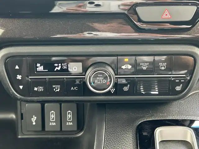 ホンダ Ｎ ＢＯＸ カスタム G L ホンダセンシング 佐賀県 2020(令2)年 2.8万km クリスタルブラックパール ホンダセンシング/レーダークルーズコントロール/リアセンサー/純正SDナビ/・バックカメラ/・フルセグTV/BT/CD/DVD/パワースライドドア/純正14インチAW/前席シートヒーター/ETC/LEDヘッドライト/オートライト/フォグランプ/ドライブレコーダー/プッシュスタート/ステアリングスイッチ/リアサンシェード/電動格納ミラー/フロアマット/ドアバイザー/ISOFIX/スペアキー×１