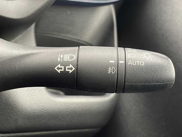 日産 デイズ ハイウェイスターX 千葉県 2020(令2)年 6.1万km ブラック 衝突軽減ブレーキ/レーンキープアシスト/純正ディーラーOPナビ/BT フルセグTV CD DVD AM FM/全方位カメラ/前方ドライブレコーダー/純正アルミホイール/純正フロアマット/LEDヘッドライト/ステアリングスイッチ/アイドリングストップ/プッシュスタート/スマートキー