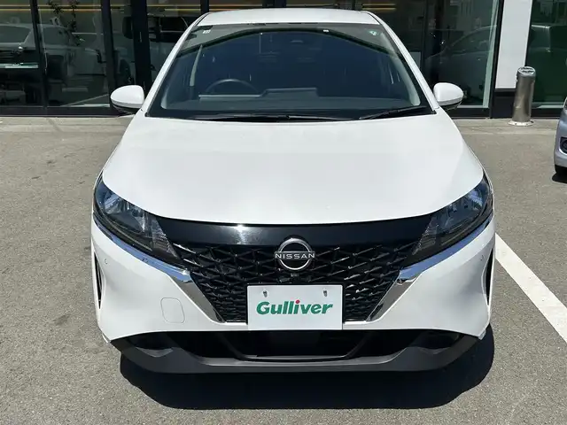 日産 ノート X 愛媛県 2022(令4)年 4.6万km ピュアホワイトパール 禁煙車/登録時走行距離：46013km/メーカーOP純正ナビ/フルセグTV/Bluetooth/全方位カメラ/デジタルインナーミラー/ビルトインETC/衝突軽減システム/横滑り防止装置/レーンキープアシスト/レーダークルーズコントロール/エンジンスタートボタン/スマートキー/純正フロアマット/BSM/ワイヤレス充電