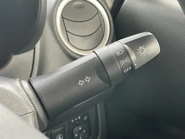 日産 デイズ X Vセレクション 静岡県 2017(平29)年 3.7万km クールシルバー 1オーナー　/衝突軽減警告　/ディスプレイオーディオ /全方位カメラ　/ヘッドライトレベライザー  /ウィンカーミラー　/純正14インチAW /フロアマット　/スマートキー  /保証書