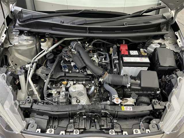 トヨタ ヤリス X Bパッケージ 愛媛県 2022(令4)年 0.9万km アバンギャルドブロンズメタリック ・純正ディスプレイオーディオ（ＢＴ・ＦＭＡＭ・ＵＳＢ接続）/・バックカメラ　/・ＥＴＣ　/・前方ドラレコ　/・ステアリングリモコン/・横滑り防止