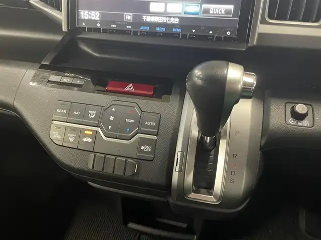 ホンダ ステップワゴン スパーダ Z クールスピリット 福岡県 2012(平24)年 11.2万km ホワイトオーキッドパール Gathers製OP９インチナビ/地デジTV/Bluetooth接続/バックカメラ/CD/DVD/クルーズコントロール/パドルシフト/両側Pスライドドア/ETC/オートライト/アイドリングストップ/横滑り防止装置/電格ミラー/黒半革調シート/純正フロアマット/ドアバイザー/純正17インチAW/取説書/スペアキー