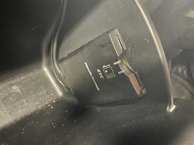 ホンダ ステップワゴン スパーダ Z クールスピリット 福岡県 2012(平24)年 11.2万km ホワイトオーキッドパール Gathers製OP９インチナビ/地デジTV/Bluetooth接続/バックカメラ/CD/DVD/クルーズコントロール/パドルシフト/両側Pスライドドア/ETC/オートライト/アイドリングストップ/横滑り防止装置/電格ミラー/黒半革調シート/純正フロアマット/ドアバイザー/純正17インチAW/取説書/スペアキー