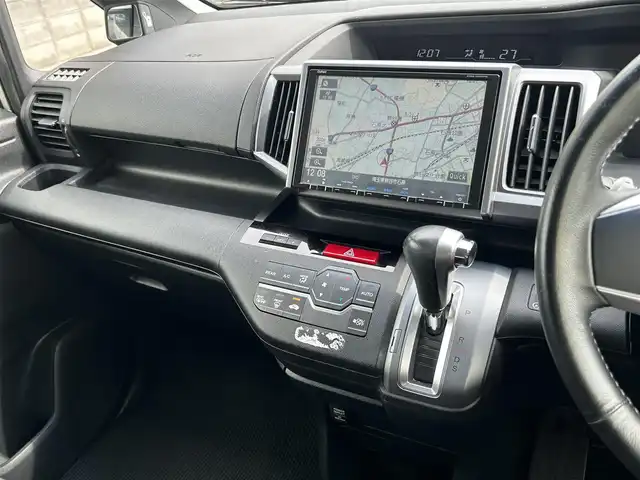 ホンダ ステップワゴン スパーダ Z クールスピリット 埼玉県 2012(平24)年 11.2万km ホワイトオーキッドパール (株)IDOMが運営する【じしゃロン熊谷店】の自社ローン専用車両になりますこちらは現金またはオートローンご利用時の価格です。自社ローンご希望の方は別途その旨お申付け下さい/純正メモリー９インチナビ　VXM-135VFN/　CD/DVD/DTV/バックカメラ/両側パワースライドドア/クルーズコントロール/ETC/アイドリングストップ/パドルシフト/純正フロアマット/純正17インチAW/スマートキー