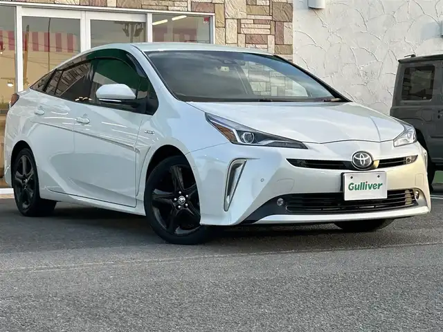 トヨタ プリウス A ツーリングセレクション 徳島県 2019(平31)年 8.5万km ホワイトパールクリスタルシャイン 純正9インチSDナビ NSZT-Y68T/(AM/FM/BT/SD/DISC/フルセグ)/ドライブレコーダー　DRT-H68A/ビルトインETC/バックカメラ/クルーズコントロール/前席シートヒーター/前席エアーシート/コーナーセンサー/ブラインドスポットモニター/アドバンストパーク/パーキングサポートブレーキ/純正ドアバイザー/EV MODE/DRIVE MODE/LEDヘッドライト/純正フロアマット/取扱説明書