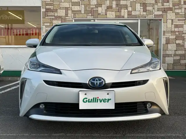 トヨタ プリウス A ツーリングセレクション 徳島県 2019(平31)年 8.5万km ホワイトパールクリスタルシャイン 純正9インチSDナビ NSZT-Y68T/(AM/FM/BT/SD/DISC/フルセグ)/ドライブレコーダー　DRT-H68A/ビルトインETC/バックカメラ/クルーズコントロール/前席シートヒーター/前席エアーシート/コーナーセンサー/ブラインドスポットモニター/アドバンストパーク/パーキングサポートブレーキ/純正ドアバイザー/EV MODE/DRIVE MODE/LEDヘッドライト/純正フロアマット/取扱説明書