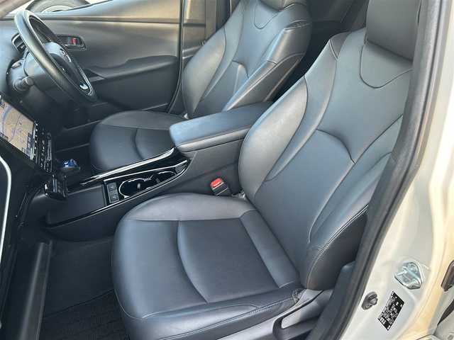 トヨタ プリウス A ツーリングセレクション 徳島県 2019(平31)年 8.5万km ホワイトパールクリスタルシャイン 純正9インチSDナビ NSZT-Y68T/(AM/FM/BT/SD/DISC/フルセグ)/ドライブレコーダー　DRT-H68A/ビルトインETC/バックカメラ/クルーズコントロール/前席シートヒーター/前席エアーシート/コーナーセンサー/ブラインドスポットモニター/アドバンストパーク/パーキングサポートブレーキ/純正ドアバイザー/EV MODE/DRIVE MODE/LEDヘッドライト/純正フロアマット/取扱説明書