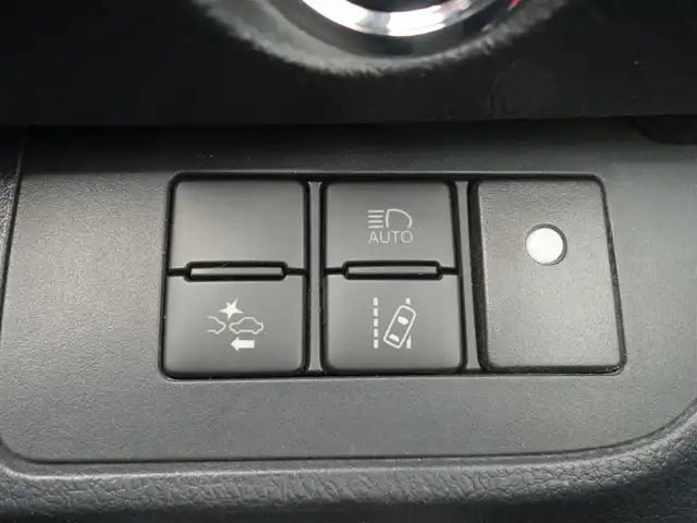 トヨタ シエンタ G クエロ 山形県 2019(平31)年 7.9万km ホワイトパールクリスタルシャイン 4WD/純正SDナビ/　　【CD DVD BT フルセグ USB】/バックカメラ/両側パワースライドドア/LEDオートヘッドライト/ハーフレザーシート/ドライブレコーダー/コーナーセンサー/電動格納ウィンカーミラー/フォグランプ/純正フロアマット/ドアバイザ―/スマートキー/ETC