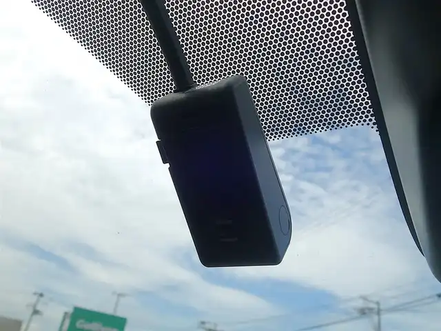 トヨタ シエンタ G クエロ 山形県 2019(平31)年 7.9万km ホワイトパールクリスタルシャイン 4WD/純正SDナビ/　　【CD DVD BT フルセグ USB】/バックカメラ/両側パワースライドドア/LEDオートヘッドライト/ハーフレザーシート/ドライブレコーダー/コーナーセンサー/電動格納ウィンカーミラー/フォグランプ/純正フロアマット/ドアバイザ―/スマートキー/ETC