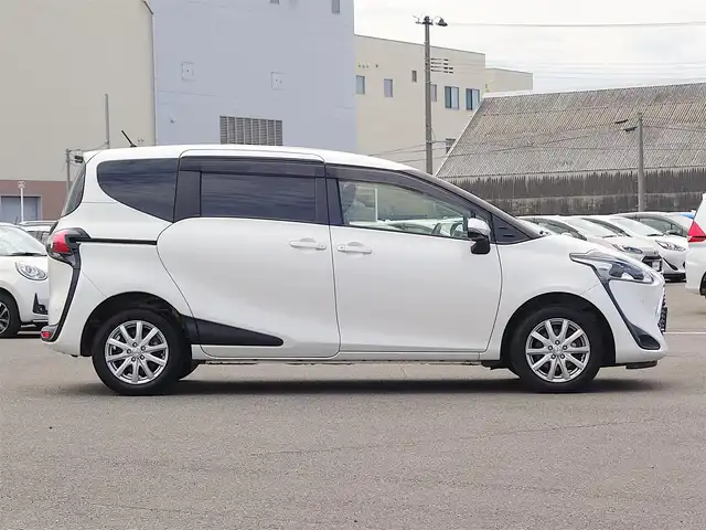 トヨタ シエンタ G クエロ 山形県 2019(平31)年 7.9万km ホワイトパールクリスタルシャイン 4WD/純正SDナビ/　　【CD DVD BT フルセグ USB】/バックカメラ/両側パワースライドドア/LEDオートヘッドライト/ハーフレザーシート/ドライブレコーダー/コーナーセンサー/電動格納ウィンカーミラー/フォグランプ/純正フロアマット/ドアバイザ―/スマートキー/ETC