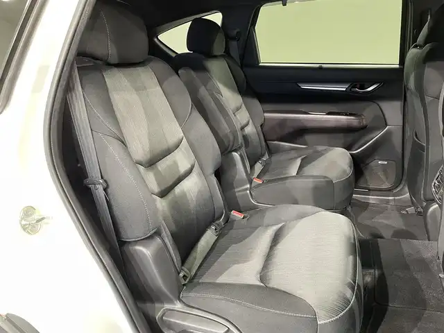 マツダ ＣＸ－８ XD プロアクティブ 愛知県 2018(平30)年 8.6万km スノーフレイクホワイトパールマイカ 純正8インチナビ/（Bluetooth/フルセグTV/DVD/CD）/BOSEサウンド/フリップダウンモニター/衝突軽減ブレーキ/アラウンドビューモニター/レーダークルーズコントロール/シートヒーター/LEDヘッドライト/ドライブレコーダー/ステアリングヒーター/パワーシート/電動リアゲート/コーナーセンサー/プッシュスタートボタン/スマートキー/純正19インチAW/後席サンシェード
