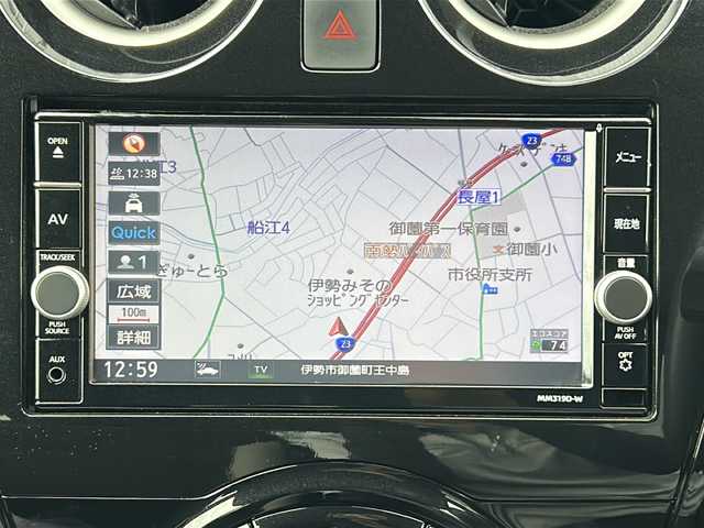日産 ノート e－パワー X 三重県 2019(令1)年 4.5万km ブリリアントホワイトパール 純正ナビ /バックカメラ /ETC /スペアキー /エマージェンシーブレーキ /レーンキープアシスト /前方ドライブレコーダー /コーナーセンサー /フロアマット /オートライト /電動格納ミラー /禁煙車