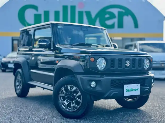 スズキ ジムニー シエラ JC 滋賀県 2023(令5)年 0.9万km ブルーイッシュブラックパール3 ワンオーナー/カロッツェリアディスプレイオーディオ/　Bluetooth FM AM/バックカメラ/デュアルセンサーブレーキサポート/誤発進抑制機能/車線逸脱警報機能/ふらつき警報機能/ハイビームアシスト/先行車発進お知らせ機能/標識認識機能/エマージェンシーストップシグナル/オートライトシステム/ライト自動消灯システム/ヒーテッドドアミラー/純正LEDヘッドライト/純正16インチアルミ/純正フロアマット/スマートキー×2/プッシュスタート/
