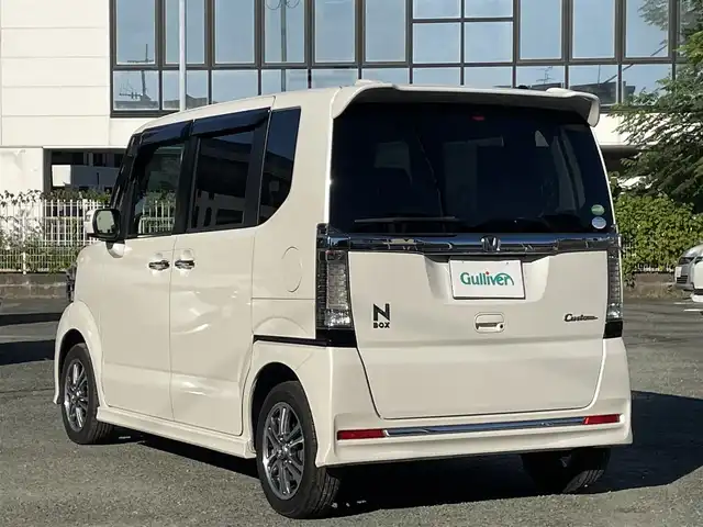 ホンダ Ｎ ＢＯＸ カスタム G SSパッケージ 熊本県 2015(平27)年 6.3万km プレミアムホワイトパールⅡ ワンオーナー/CTBA/プッシュスタート/純正ナビ/（CD・DVD・フルセグTV・BTオーディオ・SD）/バックカメラ/純正14インチAW/両側パワースライドドア/ディスチャージヘッドライト/オートライト/フォグライト/横滑り防止装置/ウィンカーミラー/純正フロアマット/純正ドアバイザー/新車保証書/取扱説明書/スマートスペアキー×1本