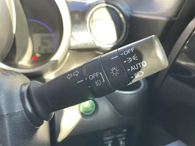 ホンダ Ｎ ＢＯＸ カスタム G SSパッケージ 熊本県 2015(平27)年 6.3万km プレミアムホワイトパールⅡ ワンオーナー/CTBA/プッシュスタート/純正ナビ/（CD・DVD・フルセグTV・BTオーディオ・SD）/バックカメラ/純正14インチAW/両側パワースライドドア/ディスチャージヘッドライト/オートライト/フォグライト/横滑り防止装置/ウィンカーミラー/純正フロアマット/純正ドアバイザー/新車保証書/取扱説明書/スマートスペアキー×1本