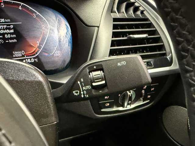 ＢＭＷ ＢＭＷ Ｘ４ xDrive 20d Mスポーツ 千葉県 2020(令2)年 4.1万km 黒 パノラマSR　/OP20インチAW　/純正ナビ　/360°カメラ　/ACC　/BSM　/黒革　/シートヒーター　/パワーシート　/LEDヘッドライト　/オートライト　/HUD　/パーキングアシスト　/電動リアゲート　/ETC　/ドライブレコーダー