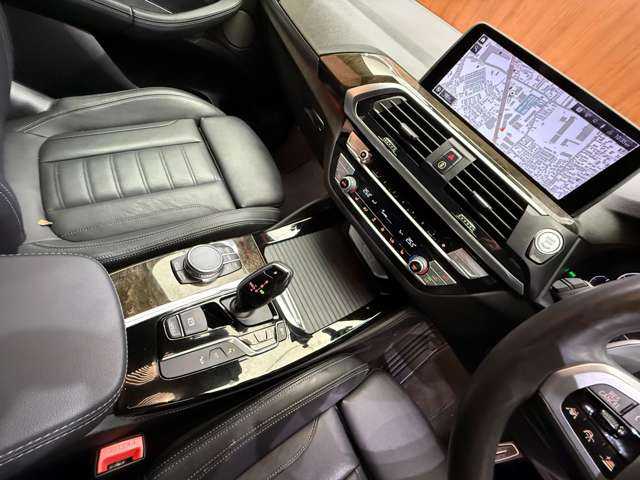 ＢＭＷ ＢＭＷ Ｘ４ xDrive 20d Mスポーツ 千葉県 2020(令2)年 4.1万km 黒 パノラマSR　/OP20インチAW　/純正ナビ　/360°カメラ　/ACC　/BSM　/黒革　/シートヒーター　/パワーシート　/LEDヘッドライト　/オートライト　/HUD　/パーキングアシスト　/電動リアゲート　/ETC　/ドライブレコーダー