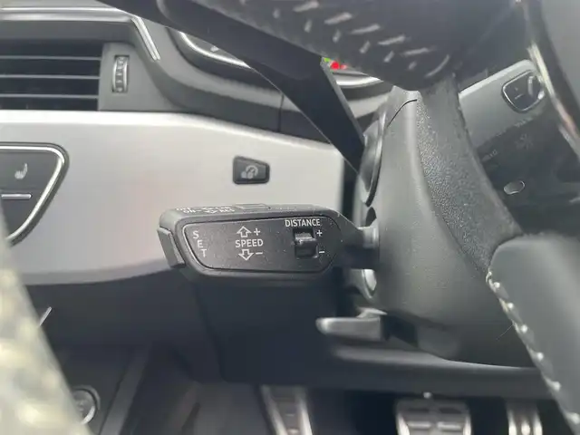 アウディ Ａ４ 2.0TFSIスポーツ S ライン PKG 富山県 2018(平30)年 5.8万km グレイシアホワイトメタリック アラウンドビューモニター／/メーカーナビ／/フルセグＴＶ／/Ｂｌｕｅｔｏｏｔｈ／/ＤＶＤ再生／/ビルトインＥＴＣ２．０／/パワーバックドア／/パワーシート／/シートヒーター／/ルーフレール／/ＬＥＤオートライト/レーダークルーズコントロール/アクティブレーンアシスト/サイドアシスト/渋滞アシスト/インテリジェントグライディング/パーキングエイド/パドルシフト