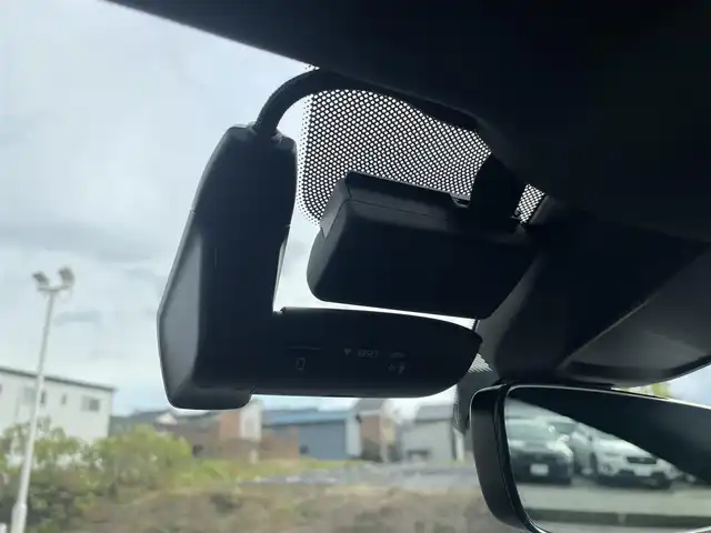 アウディ Ａ４ 2.0TFSIスポーツ S ライン PKG 富山県 2018(平30)年 5.8万km グレイシアホワイトメタリック アラウンドビューモニター／/メーカーナビ／/フルセグＴＶ／/Ｂｌｕｅｔｏｏｔｈ／/ＤＶＤ再生／/ビルトインＥＴＣ２．０／/パワーバックドア／/パワーシート／/シートヒーター／/ルーフレール／/ＬＥＤオートライト/レーダークルーズコントロール/アクティブレーンアシスト/サイドアシスト/渋滞アシスト/インテリジェントグライディング/パーキングエイド/パドルシフト