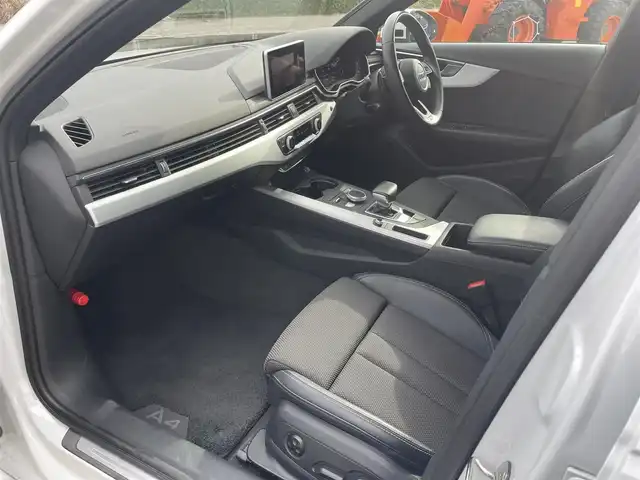 アウディ Ａ４ 2.0TFSIスポーツ S ライン PKG 富山県 2018(平30)年 5.8万km グレイシアホワイトメタリック アラウンドビューモニター／/メーカーナビ／/フルセグＴＶ／/Ｂｌｕｅｔｏｏｔｈ／/ＤＶＤ再生／/ビルトインＥＴＣ２．０／/パワーバックドア／/パワーシート／/シートヒーター／/ルーフレール／/ＬＥＤオートライト/レーダークルーズコントロール/アクティブレーンアシスト/サイドアシスト/渋滞アシスト/インテリジェントグライディング/パーキングエイド/パドルシフト