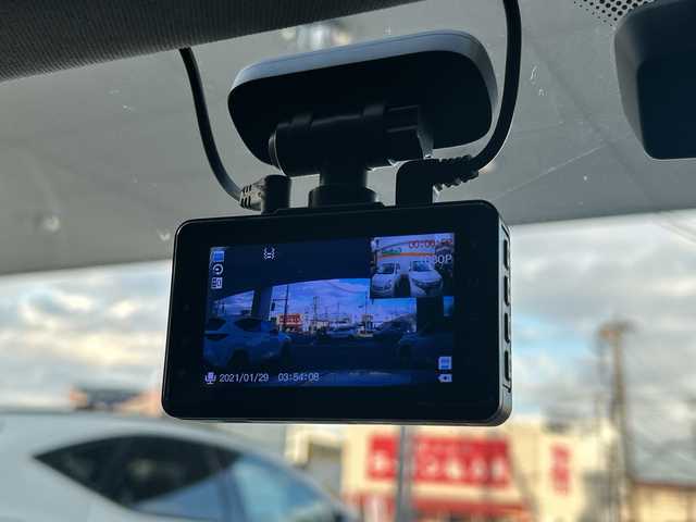 ＢＭＷ Ｘ１ sDrive 18i 東京都 2015(平27)年 5.2万km アルピンホワイトⅢ HDDナビ/バックカメラ/ETC2.0/CD/DVD/BT/USB/前後ドライブレコーダー付き/ウインカーミラー/電動格納ミラー/プッシュスタート/パーキングアシスト/横滑り防止装置/前後コーナーセンサー/オートマチックハイビーム/純正アルミホイール/純正LEDライト/トノカバー/スマートキー/保証書/取扱説明書