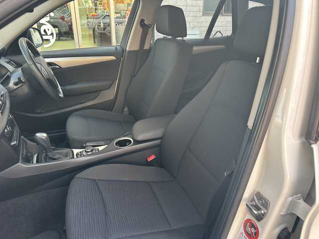 ＢＭＷ Ｘ１ sDrive 18i 東京都 2015(平27)年 5.2万km アルピンホワイトⅢ HDDナビ/バックカメラ/ETC2.0/CD/DVD/BT/USB/前後ドライブレコーダー付き/ウインカーミラー/電動格納ミラー/プッシュスタート/パーキングアシスト/横滑り防止装置/前後コーナーセンサー/オートマチックハイビーム/純正アルミホイール/純正LEDライト/トノカバー/スマートキー/保証書/取扱説明書