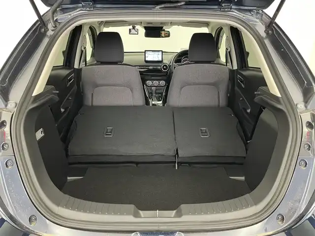 マツダ マツダ２ 15BD 埼玉県 2023(令5)年 0.9万km ディープクリスタルブルーマイカ 純正ナビゲーション/【CD/DVD/BT/USB/TV】/セーフティクルーズパッケージ/スマートブレーキサポート/レーンキープアシストシステム/レーダークルーズコントロール/交通標識認識システム/アクティブドライビングディスプレイ（カラー）/バックカメラ/ドライブレコーダー/ETC/LEDオートライト/純正フロアマット/ドアバイザー