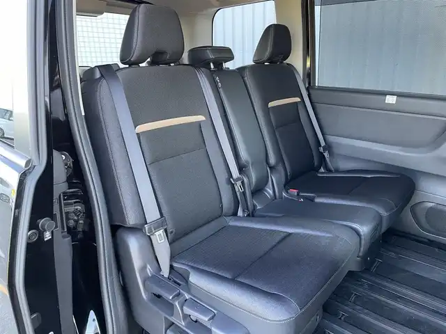 日産 セレナ e－パワー ハイウェイスター V 佐賀県 2023(令5)年 4.4万km ダイヤモンドブラック ワンオーナー/NissanConnect12.3インチナビゲーションシステム/・フルセグTV/AM/FM/USB/Bluetooth/AppleCarPlay/・前後ドライブレコーダー機能付/フリップダウンモニター/インテリジェントアラウンドビューモニター/ビルトインETC2.0/両側パワースライドドア/電子パーキングブレーキ/・AUTO HOLD機能/置くだけ充電/後席エアコン/後席サンシェード/ISOFIX対応/革巻きステアリング/ステアリングリモコン/純正16インチアルミホイール/純正LEDヘッドライト/純正LEDフォグランプ/純正フロアマット/純正ドアバイザ―/新車保証書/取扱説明書/360°セーフティアシスト/・インテリジェントクルーズコントロール/・インテリジェントLI/・インテリジェントBSI/・インテリジェントエマージェンシーブレーキ/・先行車発進お知らせ機能/・標識認識機能/・踏み間違い衝突防止アシスト/・クリアランスソナー