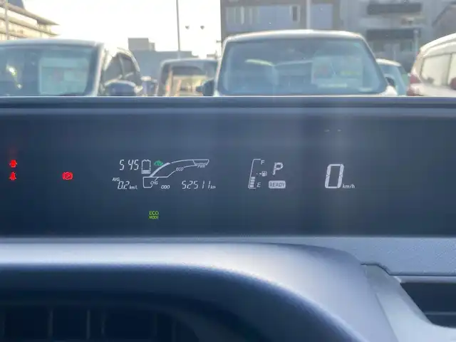 トヨタ アクア S 島根県 2016(平28)年 5.3万km ライムホワイトパールクリスタルシャイン 社外ＳＤナビ/ワンセグＴＶ/ＤＶＤ再生/スマートキー　/プッシュスタート　/車両接近通報装置　/横滑り防止装置　/純正エアロパーツ/（フロント／リア）　/純正１５インチアルミホイール　/純正フロアマット