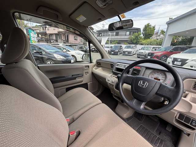 ホンダ ライフ C 熊本県 2014(平26)年 5.1万km アラバスターシルバーメタリック 純正カーオーディオ/【CD/FM/AM】/ベンチシート/リモコンキー/スペアキー/パワーステアリング/パワーウィンドウ/ダブルエアバック/ABS/純正フロアマット