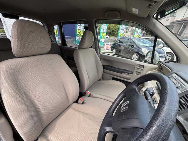 ホンダ ライフ C 熊本県 2014(平26)年 5.1万km アラバスターシルバーメタリック 純正カーオーディオ/【CD/FM/AM】/ベンチシート/リモコンキー/スペアキー/パワーステアリング/パワーウィンドウ/ダブルエアバック/ABS/純正フロアマット