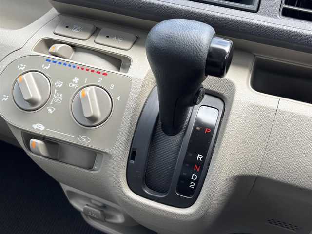 ホンダ ライフ C 熊本県 2014(平26)年 5.1万km アラバスターシルバーメタリック 純正カーオーディオ/【CD/FM/AM】/ベンチシート/リモコンキー/スペアキー/パワーステアリング/パワーウィンドウ/ダブルエアバック/ABS/純正フロアマット