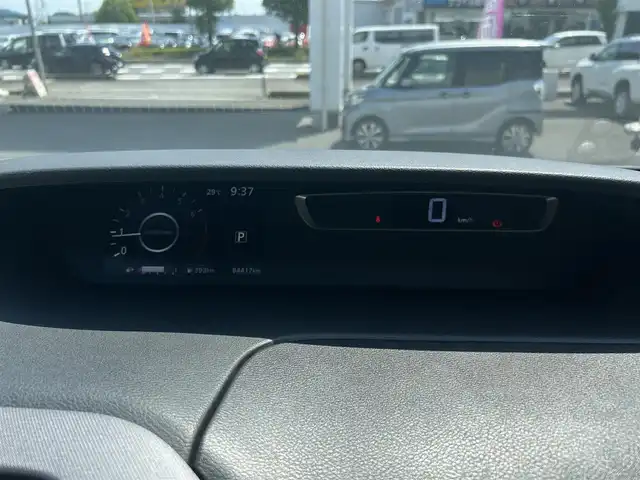 日産 セレナ X 埼玉県 2017(平29)年 8.5万km ブリリアントシルバー ETC/クルコン/FM AMラジオ/スライドドア/電動格納ミラー
