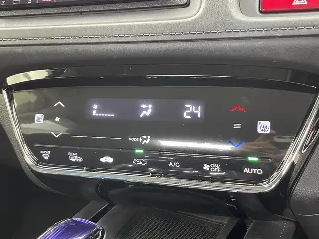 ホンダ ヴェゼル ハイブリッド X Lパッケージ 富山県 2014(平26)年 7.9万km ティンテッドシルバーM 4WD/ワンオーナー/寒冷地仕様/純正ナビ（AM/FM/CD/DVD/USB/BT）/フルセグTV/クルーズコントロール/オートライト/LEDヘッドライト/横滑り防止装置/ハーフレザーシート/前席シートヒーター/ドライブレコーダー/パドルシフト/スマートキー×２/プッシュスタート/純正フロアマット