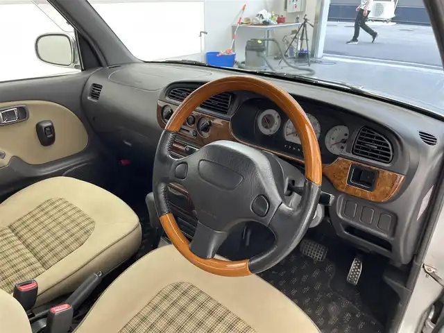 ダイハツ ミラ ジーノ 滋賀県 2002(平14)年 8.6万km シルバーメタリック 禁煙車/純正CDプレイヤー/リモコンキー/ウッドコンビステアリング/ドアバイザー