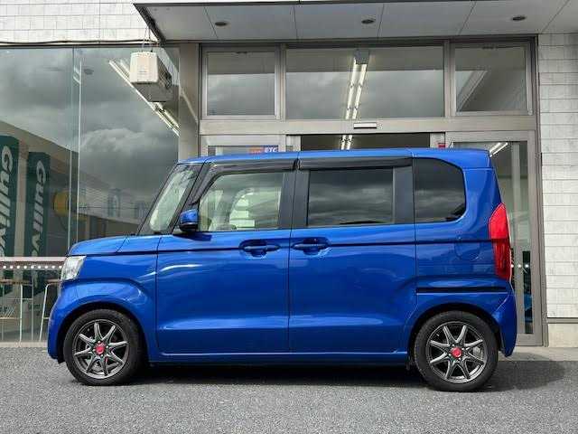 ホンダ Ｎ ＢＯＸ G EX ホンダセンシング 埼玉県 2019(平31)年 3.2万km ブリリアントスポーティブルーメタリック2トーン 純正SDナビ/【CD/DVD/フルセグ/Bluetooth】/バックカメラ/片側パワースライドドア/衝突軽減ブレーキ/ETC/レーダークルーズコントロール/ドライブレコーダー/横滑り防止装置/スペアキー/取扱説明書/保証書