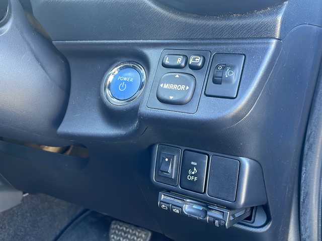 トヨタ アクア S 福島県 2013(平25)年 4.7万km コバルトブルーメタリック ＫＥＮＷＯＯＤナビ　バックＣ　ＥＴＣ　スマートキー　フルセグ　ＢＴ　ドアバイザー　電格ミラー　ＥＶモード　ＥＣＯモード　ステリモ　シフトノブＧＲ仕様　社外１５インチ夏タイヤ付ＡＷ　ＬＥＤ　フォグランプ