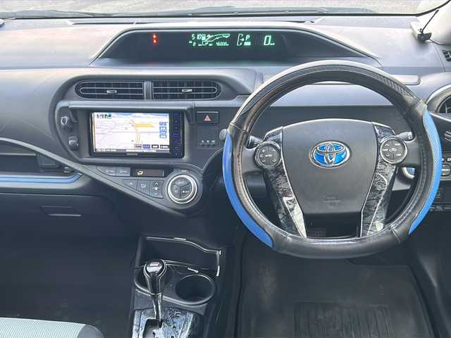 トヨタ アクア S 福島県 2013(平25)年 4.7万km コバルトブルーメタリック ＫＥＮＷＯＯＤナビ　バックＣ　ＥＴＣ　スマートキー　フルセグ　ＢＴ　ドアバイザー　電格ミラー　ＥＶモード　ＥＣＯモード　ステリモ　シフトノブＧＲ仕様　社外１５インチ夏タイヤ付ＡＷ　ＬＥＤ　フォグランプ