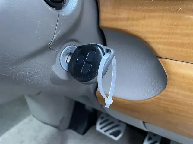 スズキ エブリィ ワゴン PZターボ スペシャル ハイルーフ 大阪府 2012(平24)年 7.9万km パールホワイト (株)IDOMが運営する【じしゃロン東大阪店】の自社ローン対象車両になります。こちらは現金ご利用時の価格です。自社ローンご希望の方は別途その旨お申付け下さい。/TEIN車高調/社外ウッドコンビステアリング/ウッド調インパネ/社外SDメモリーナビ【GCX712】/地デジ、CD、DVD、BT、Mキャッチャー/バックカメラ/社外GPSレーダー探知機/両側パワースライドドア/左オートステップ/純正14インチAW/キセノンヘッドライト/キーレス/リア5面スモークフィルム/ナビ取説＆保証書