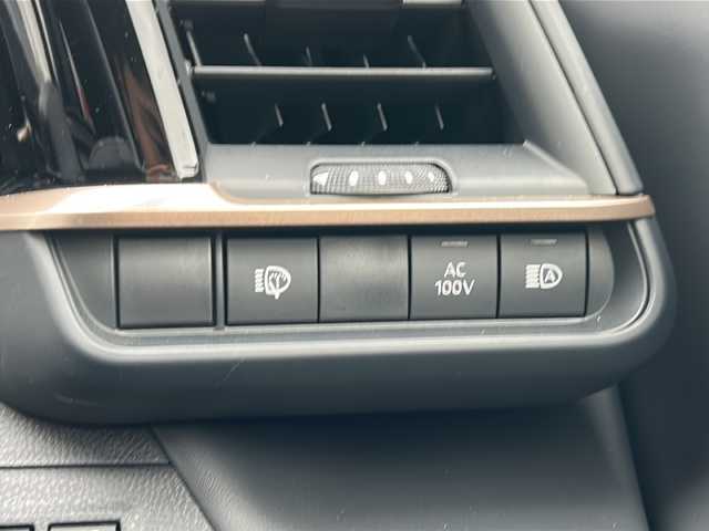 トヨタ クラウン スポーツ Z 秋田県 2023(令5)年 2.2万km 赤／黒 純正12.3インチディスプレイオーディオ/ナビ機能、Bluetooth、フルセグTV）/全方位カメラ/ETC2.0/レーダークルーズコントロール/パワーバックドア/前席パワーシート/前席シートヒーター/前席エアシート/純正21インチAW/4WD/スペアキー