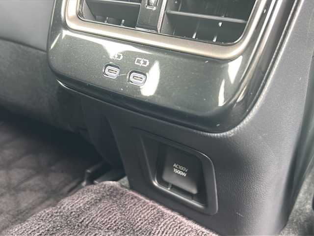 トヨタ クラウン スポーツ Z 秋田県 2023(令5)年 2.2万km 赤／黒 純正12.3インチディスプレイオーディオ/ナビ機能、Bluetooth、フルセグTV）/全方位カメラ/ETC2.0/レーダークルーズコントロール/パワーバックドア/前席パワーシート/前席シートヒーター/前席エアシート/純正21インチAW/4WD/スペアキー