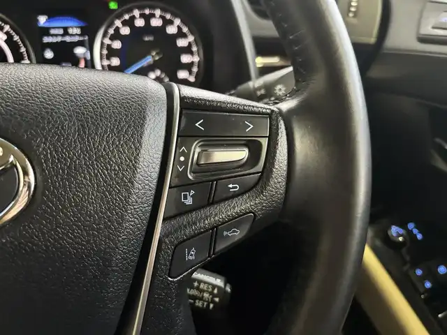 トヨタ アルファードハイブリット G 京都府 2019(平31)年 3.9万km ホワイトパールクリスタルシャイン ワンオーナー/4WD/純正10インチメモリーナビ、地デジ、Bluetooth/純正12インチ後部フリップダウンモニター/デジタルインナーミラー/本革シート（前席エアーシート/シートヒーター）/前席パワーシート/3眼LEDヘッドランプ/ビルトイン2.0ETC/両側パワースライドドア /パワーバックドア/運転席メモリーシート/USB端子/トヨタセーフティセンス/・プリクラッシュセーフティ/・ロードサインアシスト/・レーダークルーズコントロール/・オートマチックハイビーム/スペアキー/保証書/記録簿R4、R6