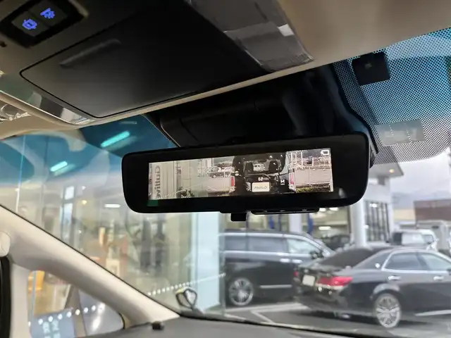 トヨタ アルファードハイブリット G 京都府 2019(平31)年 3.9万km ホワイトパールクリスタルシャイン ワンオーナー/4WD/純正10インチメモリーナビ、地デジ、Bluetooth/純正12インチ後部フリップダウンモニター/デジタルインナーミラー/本革シート（前席エアーシート/シートヒーター）/前席パワーシート/3眼LEDヘッドランプ/ビルトイン2.0ETC/両側パワースライドドア /パワーバックドア/運転席メモリーシート/USB端子/トヨタセーフティセンス/・プリクラッシュセーフティ/・ロードサインアシスト/・レーダークルーズコントロール/・オートマチックハイビーム/スペアキー/保証書/記録簿R4、R6